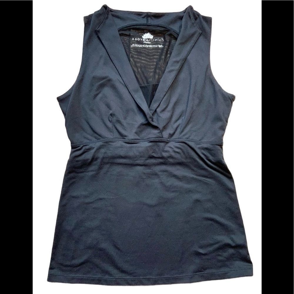 Soybu mesh back collared black top size M